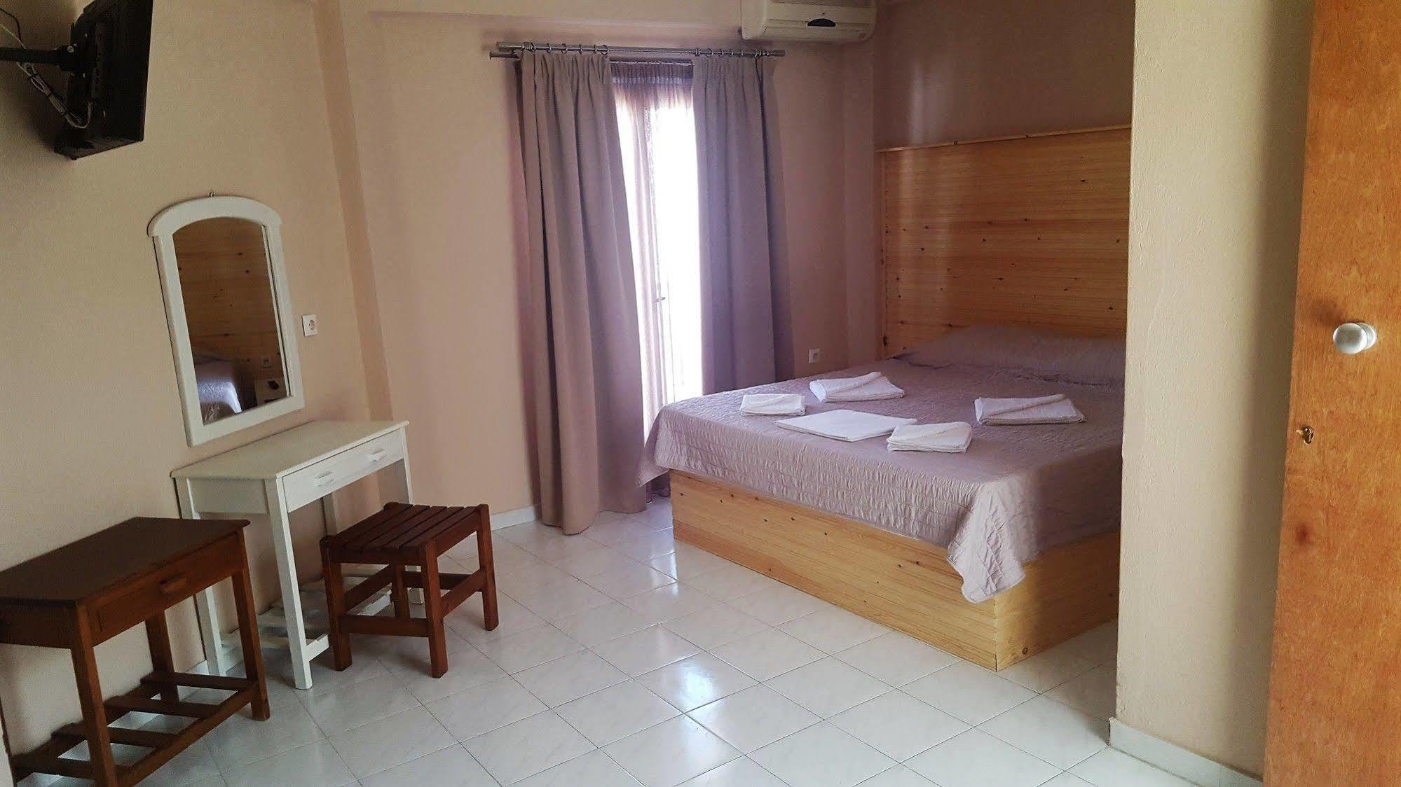 Anemos Hotel Полихроно Экстерьер фото